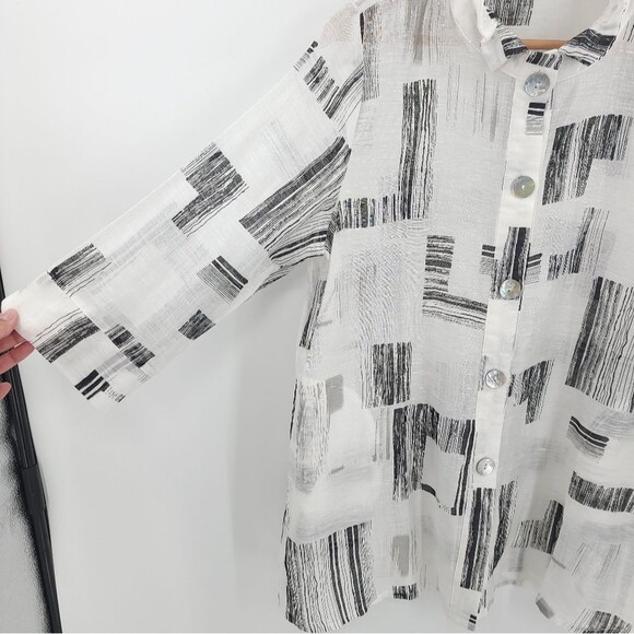 Terra SJ Apparel Lagenlook Button Up Top Tunic Pocket Abstract Print Art to Wear - Picture 3 of 13